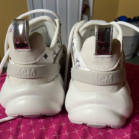 Authentic MCM Himmel Chunky Sole logo designer sneaker//EUR size 39//US size 8 - Picture 4 of 11